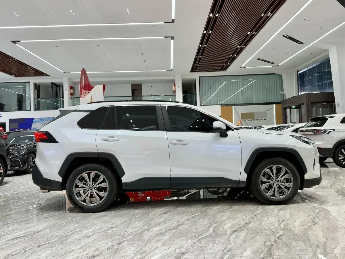 2023 Toyota RAV4 2.0L 171HP L4 CVT,autocango,china used car exporter,china ev exporter,chinese used car exporter,chinese used ev exporter