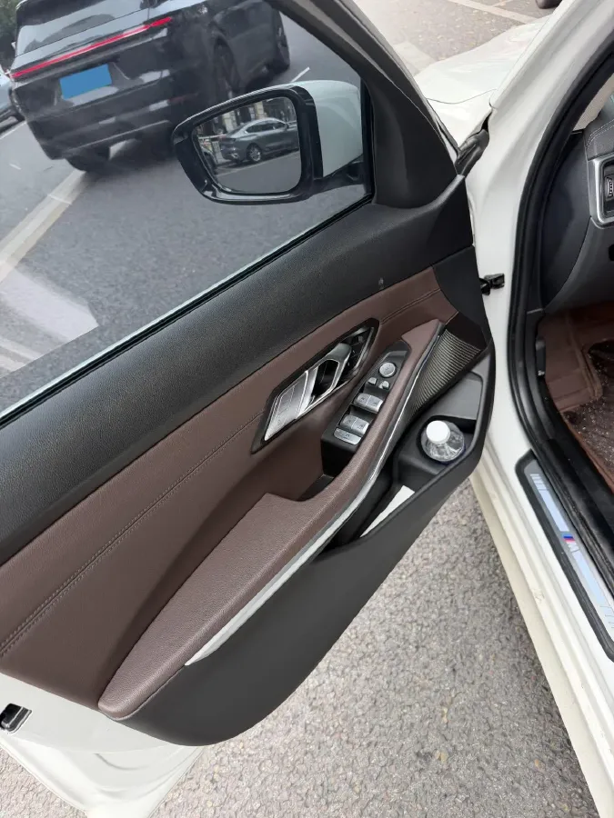 2020 BMW 3 Series 2.0T 184HP L4 8AT,autocango,china used car exporter,china ev exporter,chinese used car exporter,chinese used ev exporter