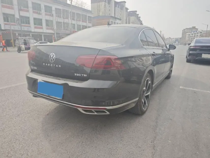 2023 Volkswagen Magotan 2.0T 186HP L4 7DCT,autocango,china used car exporter,china ev exporter,chinese used car exporter,chinese used ev exporter