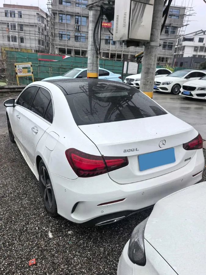 2024 Mercedes-Benz A Class 1.3T 163HP L4 7DCT,autocango,china used car exporter,china ev exporter,chinese used car exporter,chinese used ev exporter