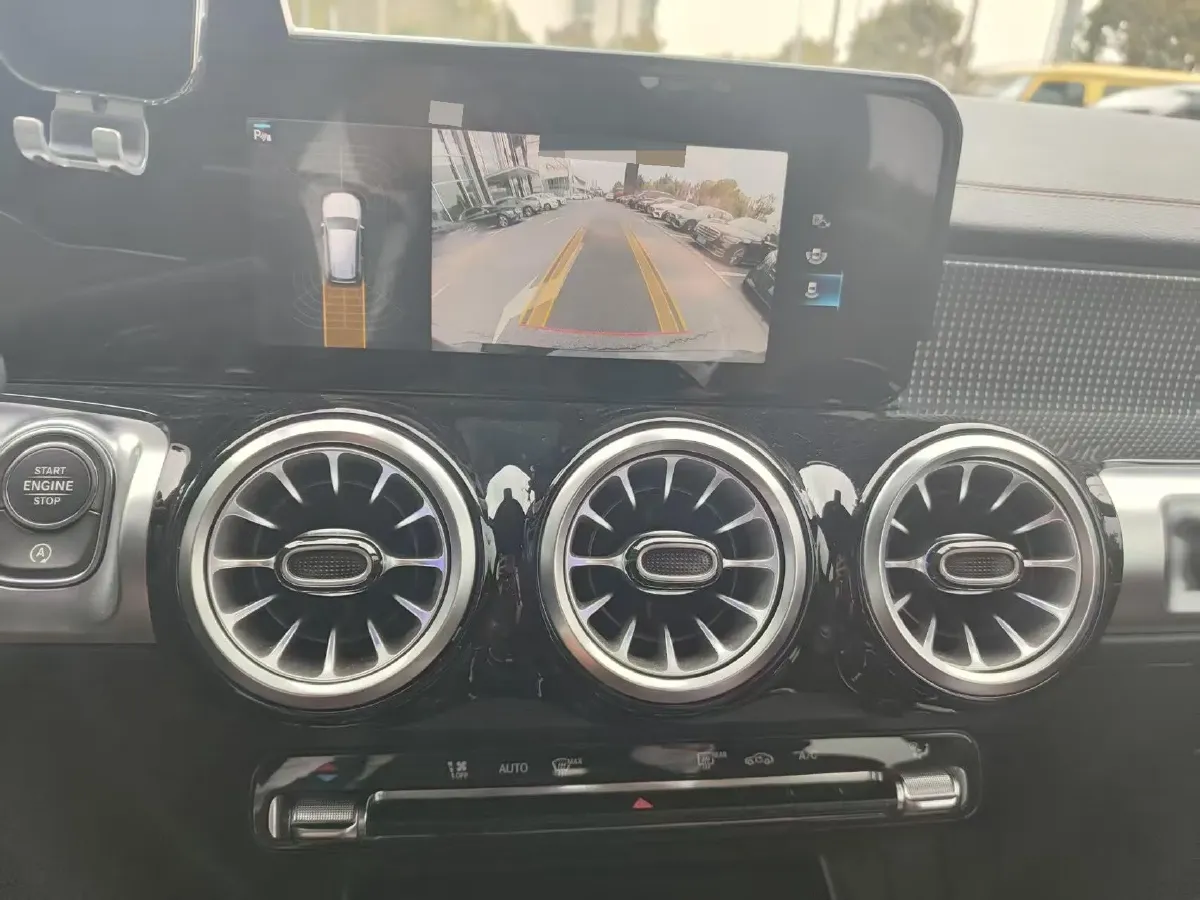 2022 Mercedes-Benz GLB Class 2.0T 190HP L4 8DCT,autocango,china used car exporter,china ev exporter,chinese used car exporter,chinese used ev exporter