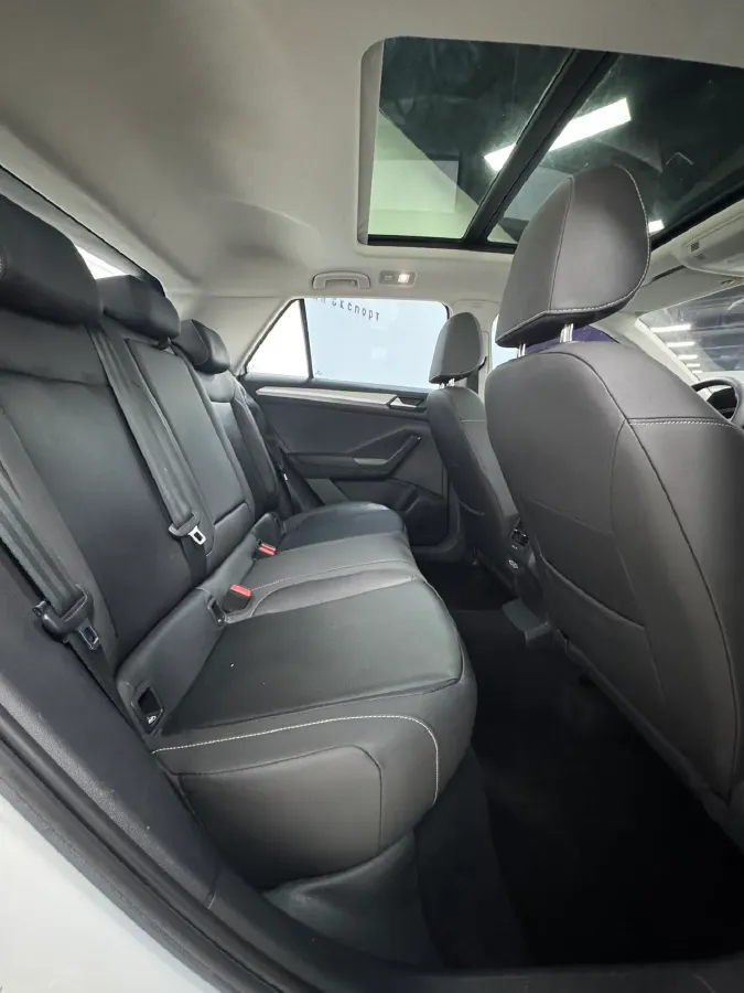 2022 Volkswagen T-Roc 1.4T 150HP L4 7DCT,autocango,china used car exporter,china ev exporter,chinese used car exporter,chinese used ev exporter