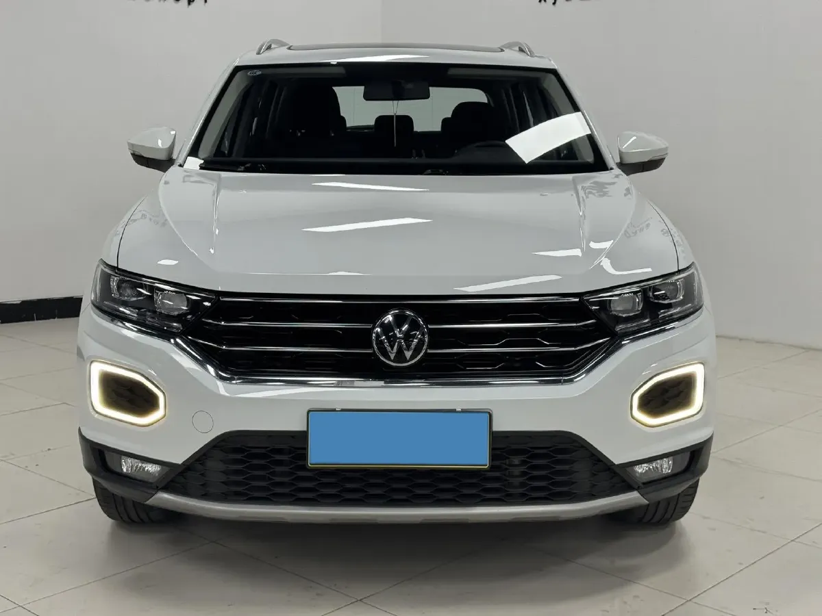 2022 Volkswagen T-Roc 1.4T 150HP L4 7DCT,autocango,china used car exporter,china ev exporter,chinese used car exporter,chinese used ev exporter