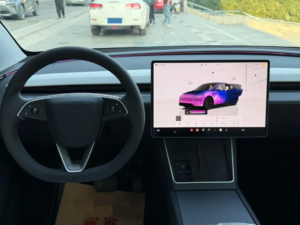 2025 Tesla Model Y BEV 62.5KWH,autocango,china used car exporter,china ev exporter,chinese used car exporter,chinese used ev exporter