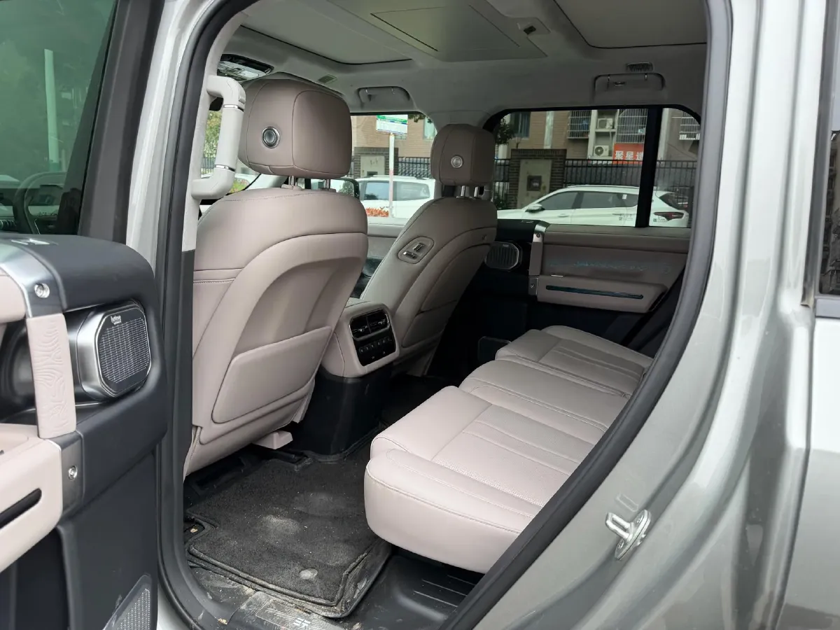 2025 Jetour Zongheng G700 2.0T 211HP L4 2DHT PHEV,autocango,china used car exporter,china ev exporter,chinese used car exporter,chinese used ev exporter