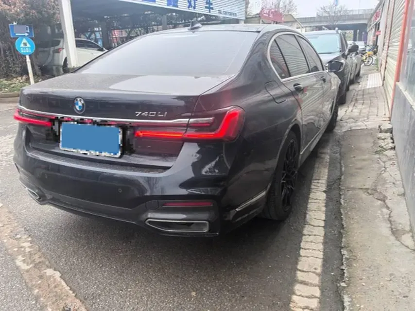 2019 BMW 7 Series 3.0T 340HP L6 8AT,autocango,china used car exporter,china ev exporter,chinese used car exporter,chinese used ev exporter