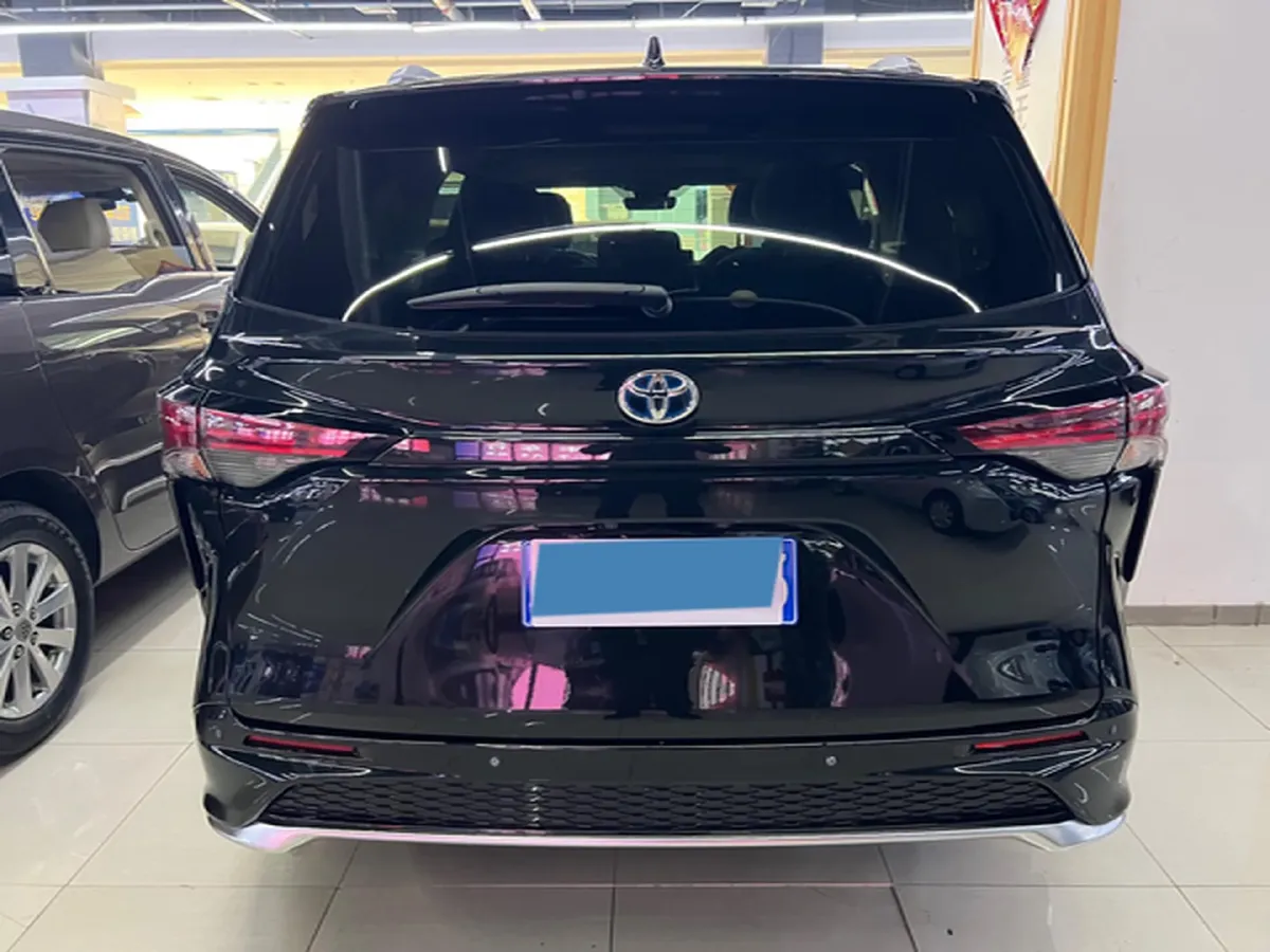2023 Toyota Granvia 2.5L 189HP L4 E-CVT Hybrid,autocango,china used car exporter,china ev exporter,chinese used car exporter,chinese used ev exporter