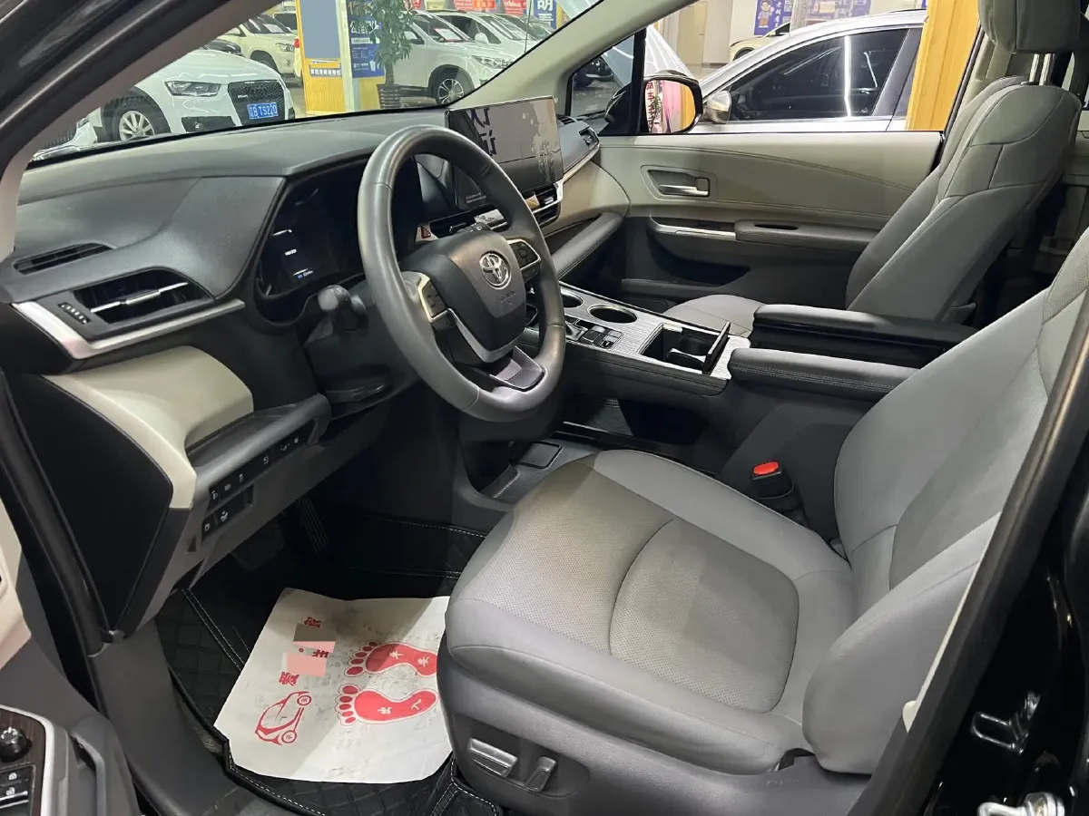 2023 Toyota Granvia 2.5L 189HP L4 E-CVT Hybrid,autocango,china used car exporter,china ev exporter,chinese used car exporter,chinese used ev exporter