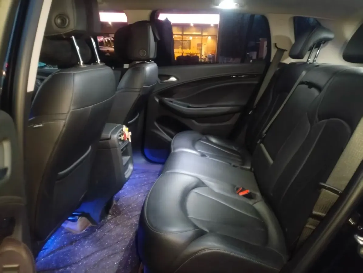 2020 Buick EnvisionPlus 1.5T 169HP L4 7DCT,autocango,china used car exporter,china ev exporter,chinese used car exporter,chinese used ev exporter