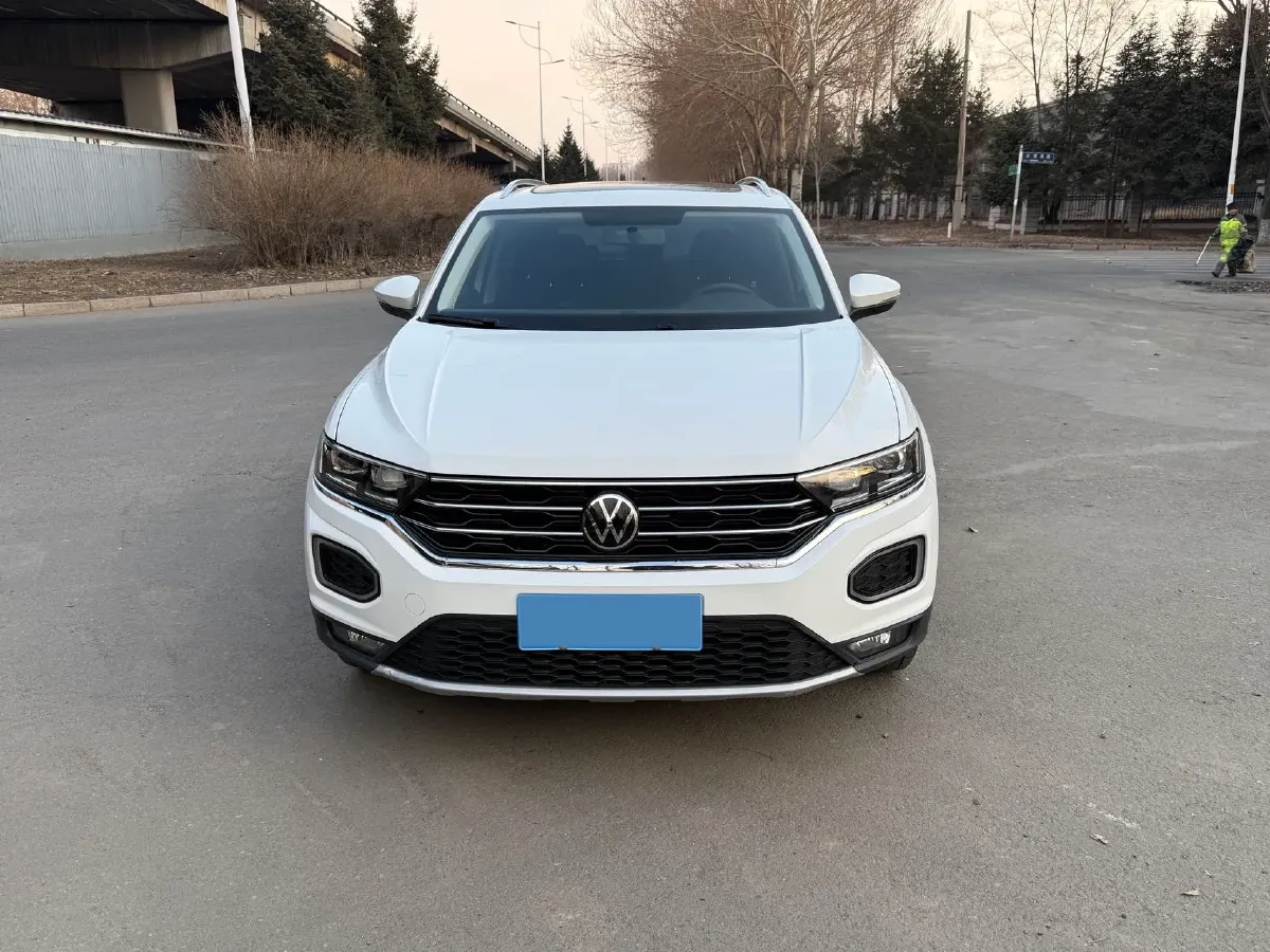 2021 Volkswagen T-Roc 1.4T 150HP L4 7DCT,autocango,china used car exporter,china ev exporter,chinese used car exporter,chinese used ev exporter