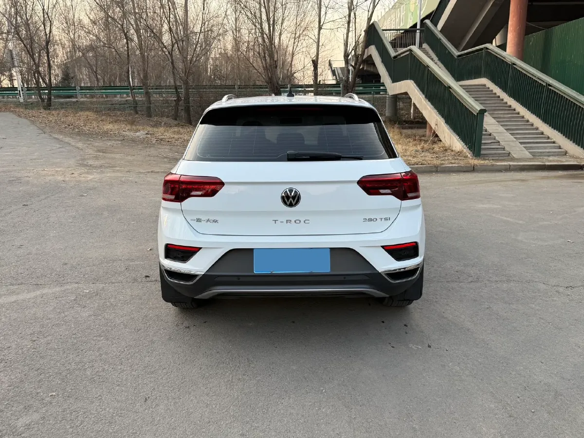 2021 Volkswagen T-Roc 1.4T 150HP L4 7DCT,autocango,china used car exporter,china ev exporter,chinese used car exporter,chinese used ev exporter