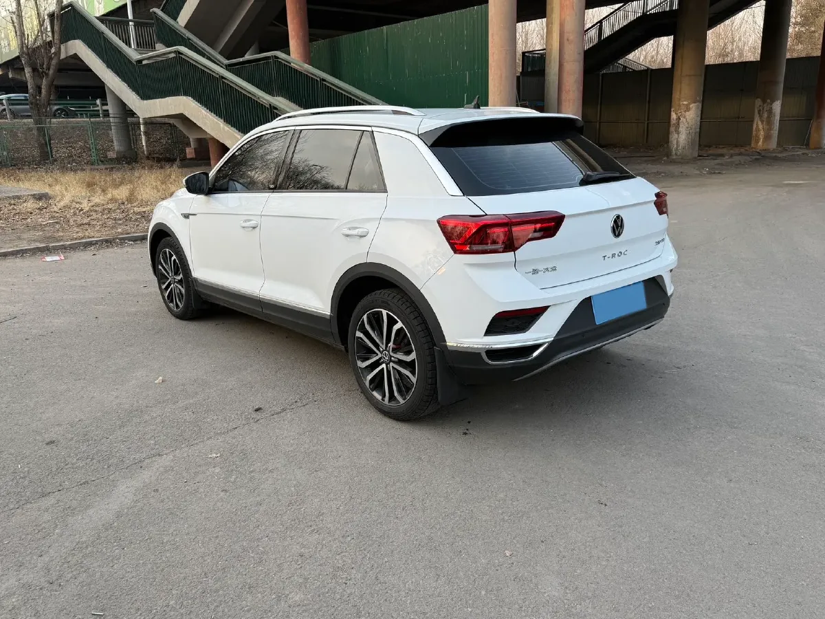 2021 Volkswagen T-Roc 1.4T 150HP L4 7DCT,autocango,china used car exporter,china ev exporter,chinese used car exporter,chinese used ev exporter