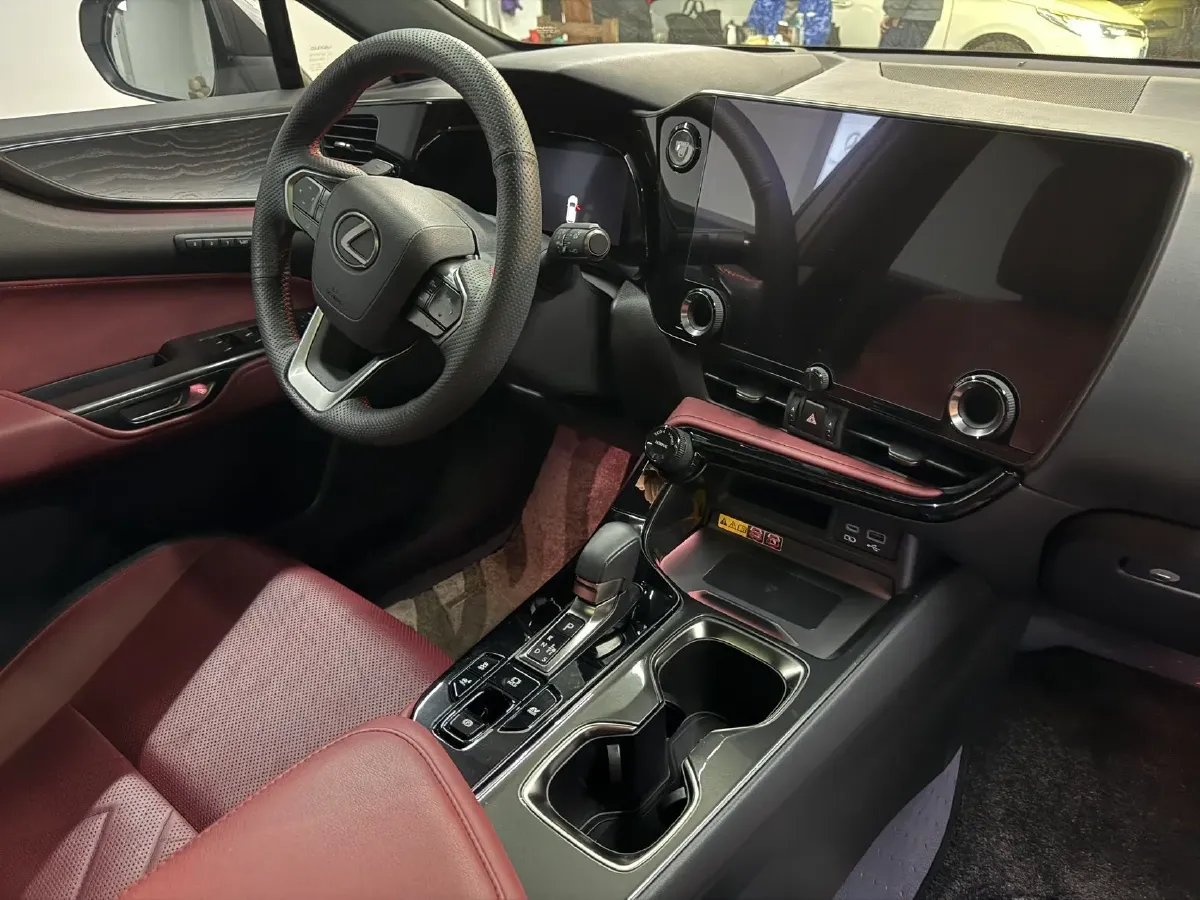 2022 Lexus NX 2.5L 192HP L4 E-CVT Hybrid,autocango,china used car exporter,china ev exporter,chinese used car exporter,chinese used ev exporter