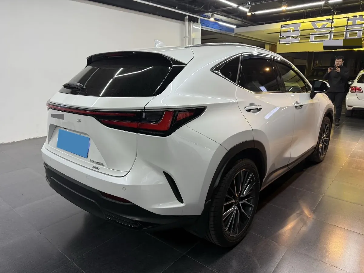 2022 Lexus NX 2.5L 192HP L4 E-CVT Hybrid,autocango,china used car exporter,china ev exporter,chinese used car exporter,chinese used ev exporter