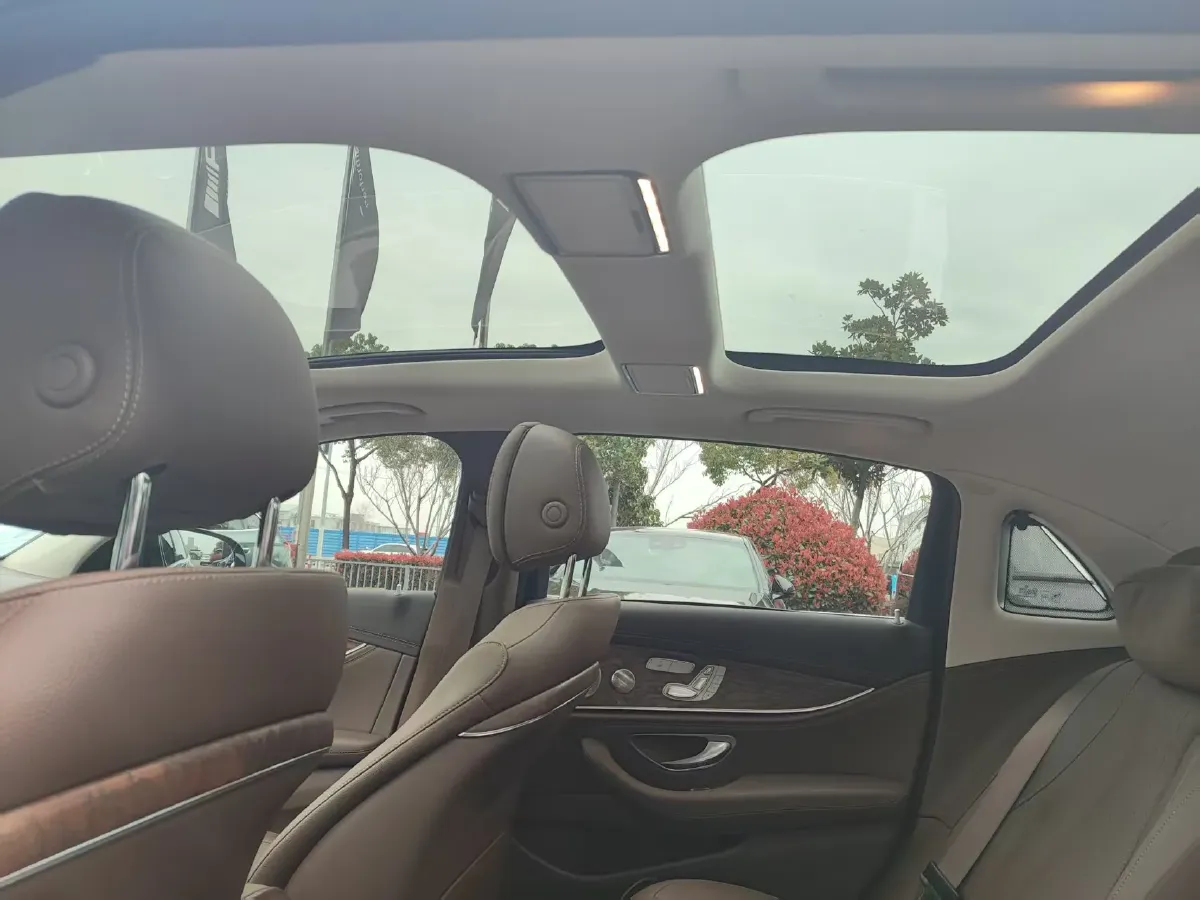 2023 Mercedes-Benz E Class 2.0T 258HP L4 9AT,autocango,china used car exporter,china ev exporter,chinese used car exporter,chinese used ev exporter