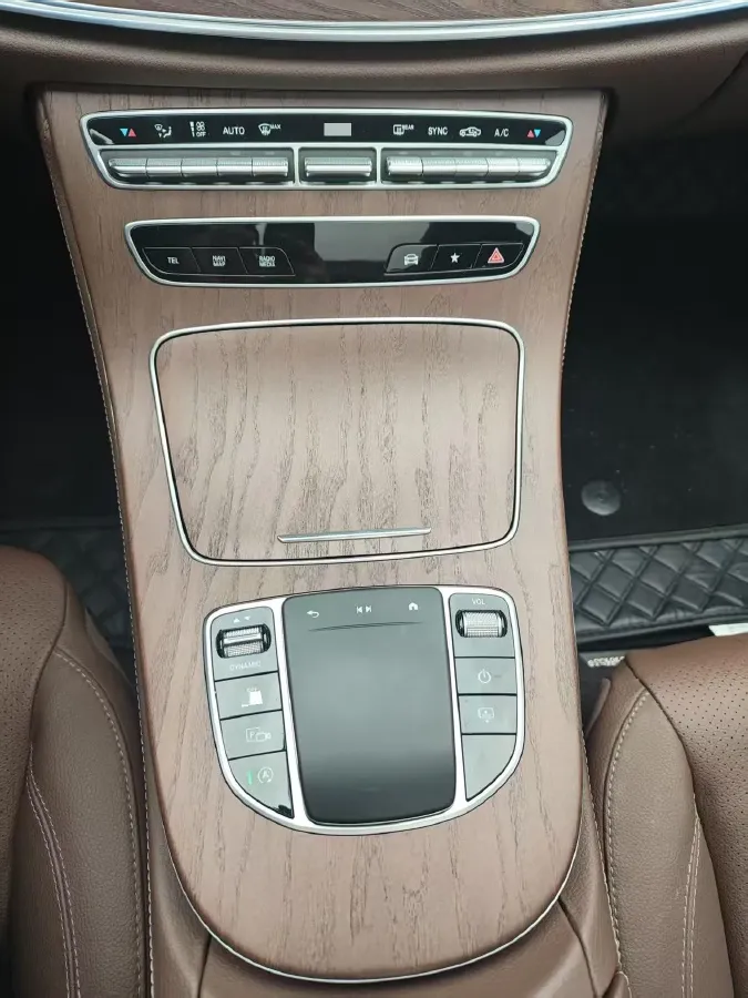 2023 Mercedes-Benz E Class 2.0T 258HP L4 9AT,autocango,china used car exporter,china ev exporter,chinese used car exporter,chinese used ev exporter