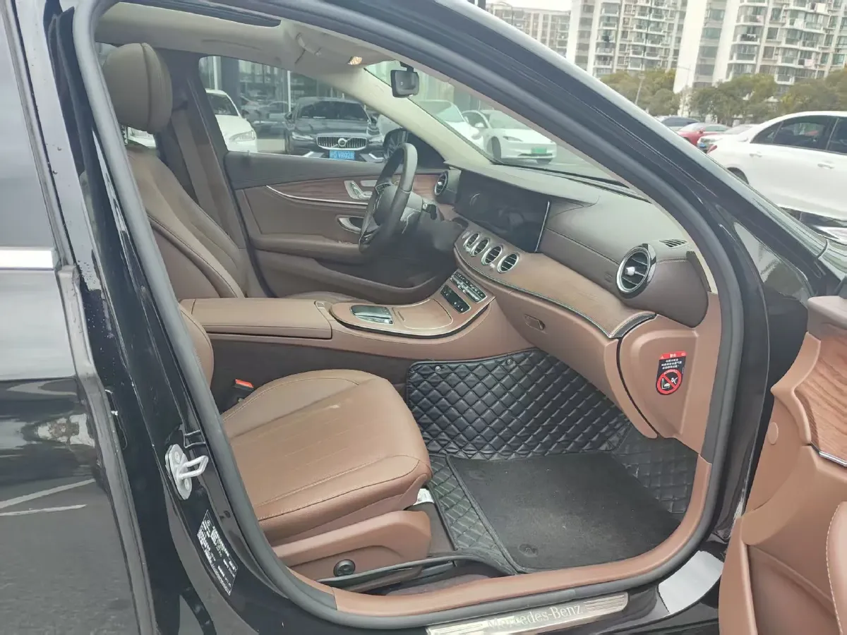 2023 Mercedes-Benz E Class 2.0T 258HP L4 9AT,autocango,china used car exporter,china ev exporter,chinese used car exporter,chinese used ev exporter