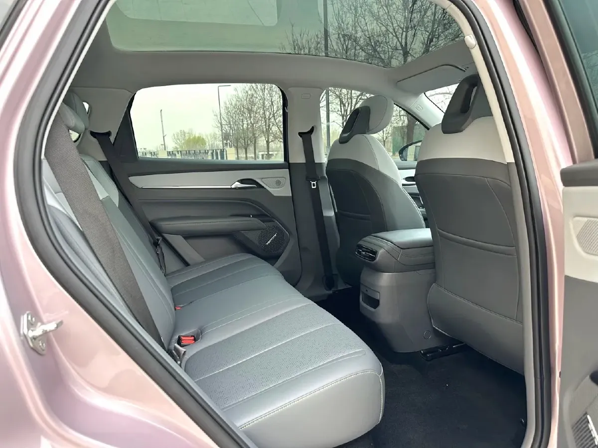 2025 Bestune YueYi 03 BEV 61.47KWH,autocango,china used car exporter,china ev exporter,chinese used car exporter,chinese used ev exporter