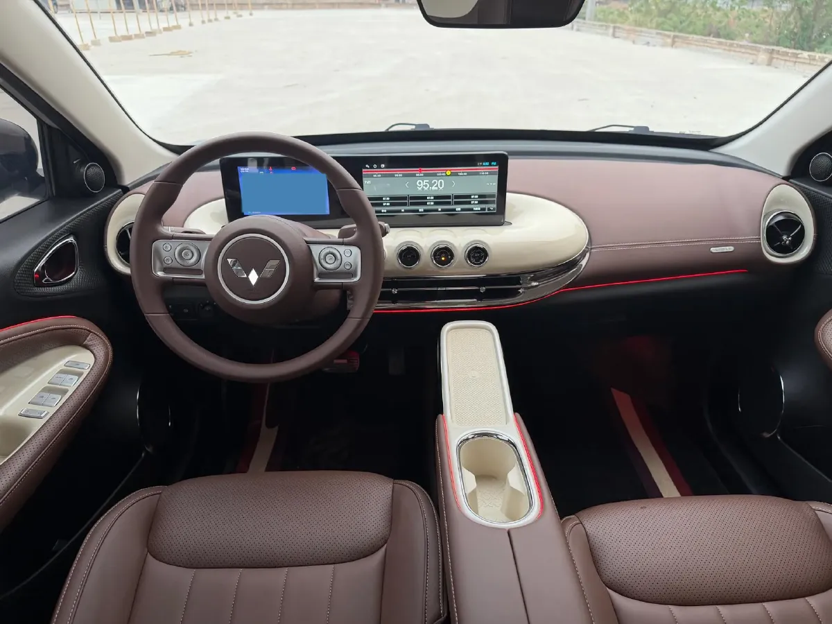 2024 WuLing BinGuo BEV 31.9KWH,autocango,china used car exporter,china ev exporter,chinese used car exporter,chinese used ev exporter