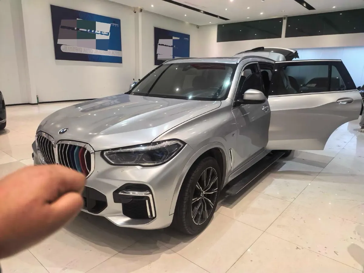 2022 BMW X5 2.0T 245HP L4 8AT,autocango,china used car exporter,china ev exporter,chinese used car exporter,chinese used ev exporter