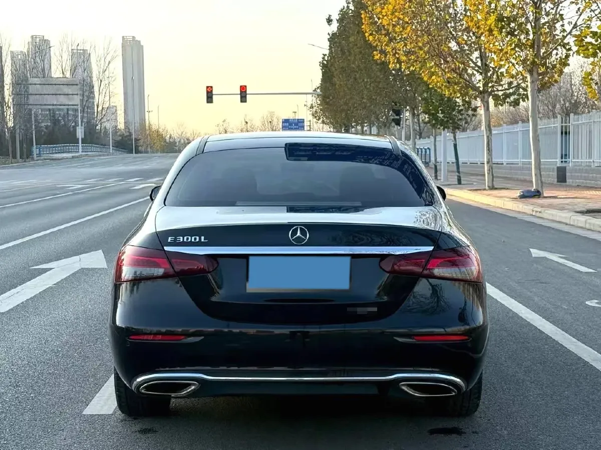2021 Mercedes-Benz E Class 1.5T 184HP L4 9AT,autocango,china used car exporter,china ev exporter,chinese used car exporter,chinese used ev exporter