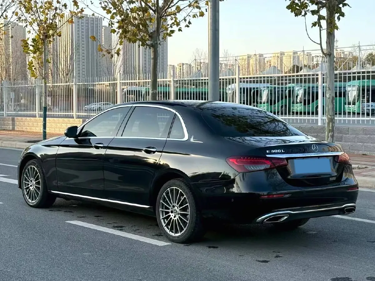 2021 Mercedes-Benz E Class 1.5T 184HP L4 9AT,autocango,china used car exporter,china ev exporter,chinese used car exporter,chinese used ev exporter