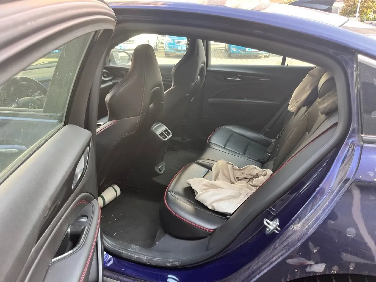 2020 Buick Regal 2.0T 237HP L4 9AT,autocango,china used car exporter,china ev exporter,chinese used car exporter,chinese used ev exporter