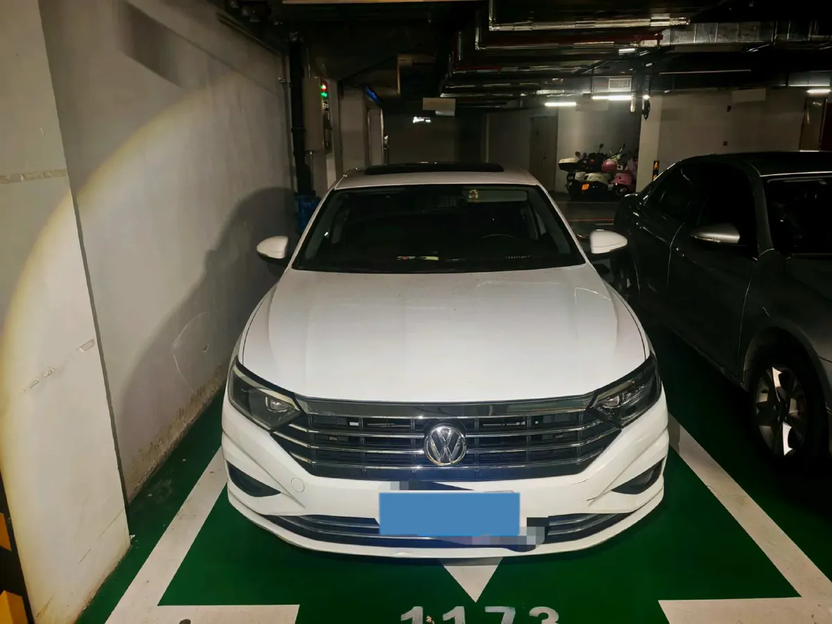 2019 Jeep Renegade 1.3T 173HP L4 7DCT,autocango,china used car exporter,china ev exporter,chinese used car exporter,chinese used ev exporter