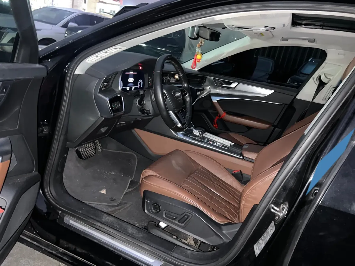 2019 Mercedes-Benz E Class 1.5T 184HP L4 9AT,autocango,china used car exporter,china ev exporter,chinese used car exporter,chinese used ev exporter