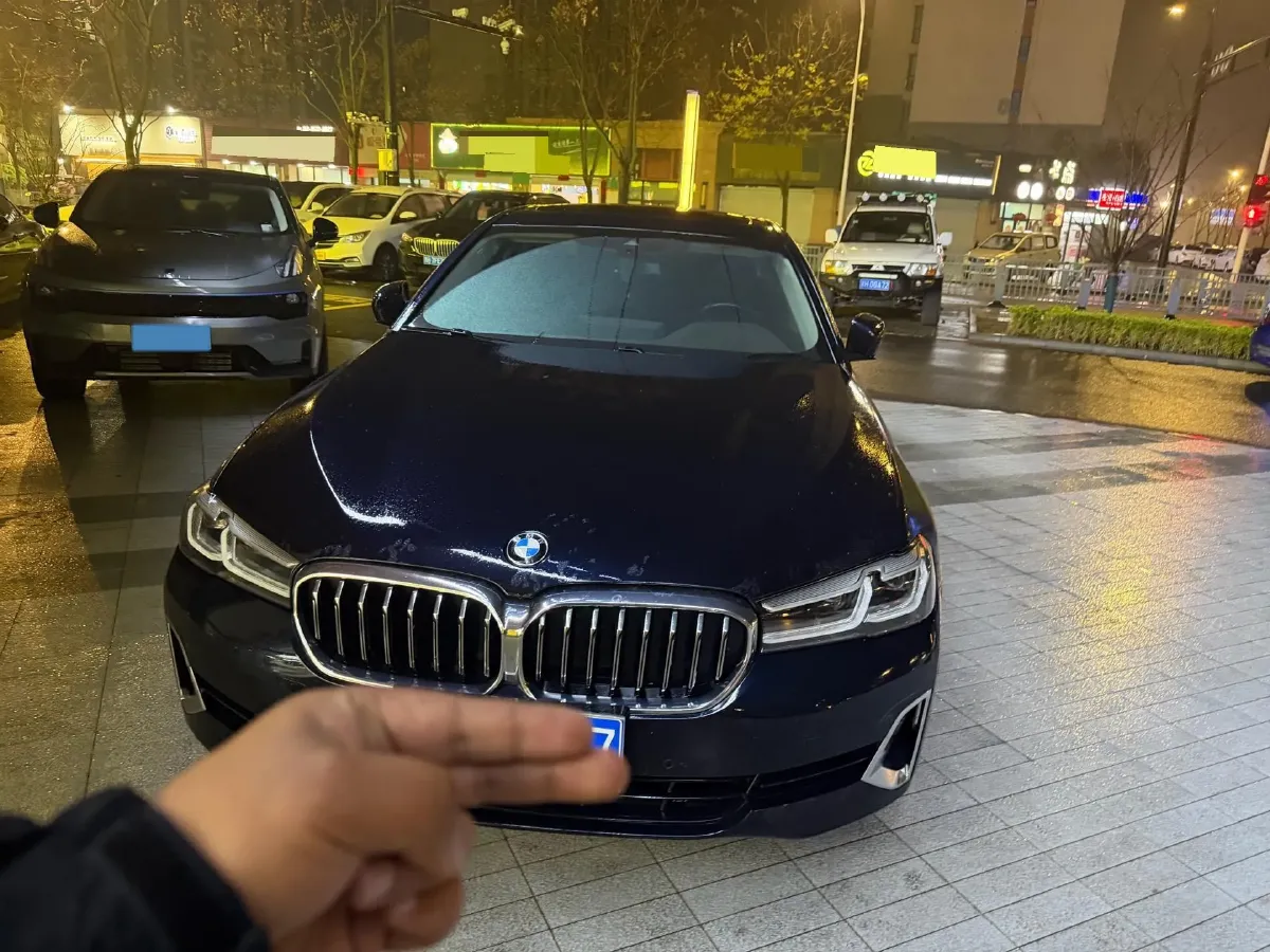 2021 BMW 5 Series 2.0T 252HP L4 8AT,autocango,china used car exporter,china ev exporter,chinese used car exporter,chinese used ev exporter
