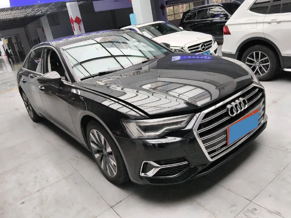 2021 Audi A6L 2.0T 224HP L4 7DCT,autocango,china used car exporter,china ev exporter,chinese used car exporter,chinese used ev exporter