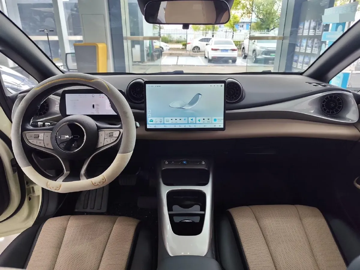 2025 BYD Dolphin BEV 45.12KWH,autocango,china used car exporter,china ev exporter,chinese used car exporter,chinese used ev exporter