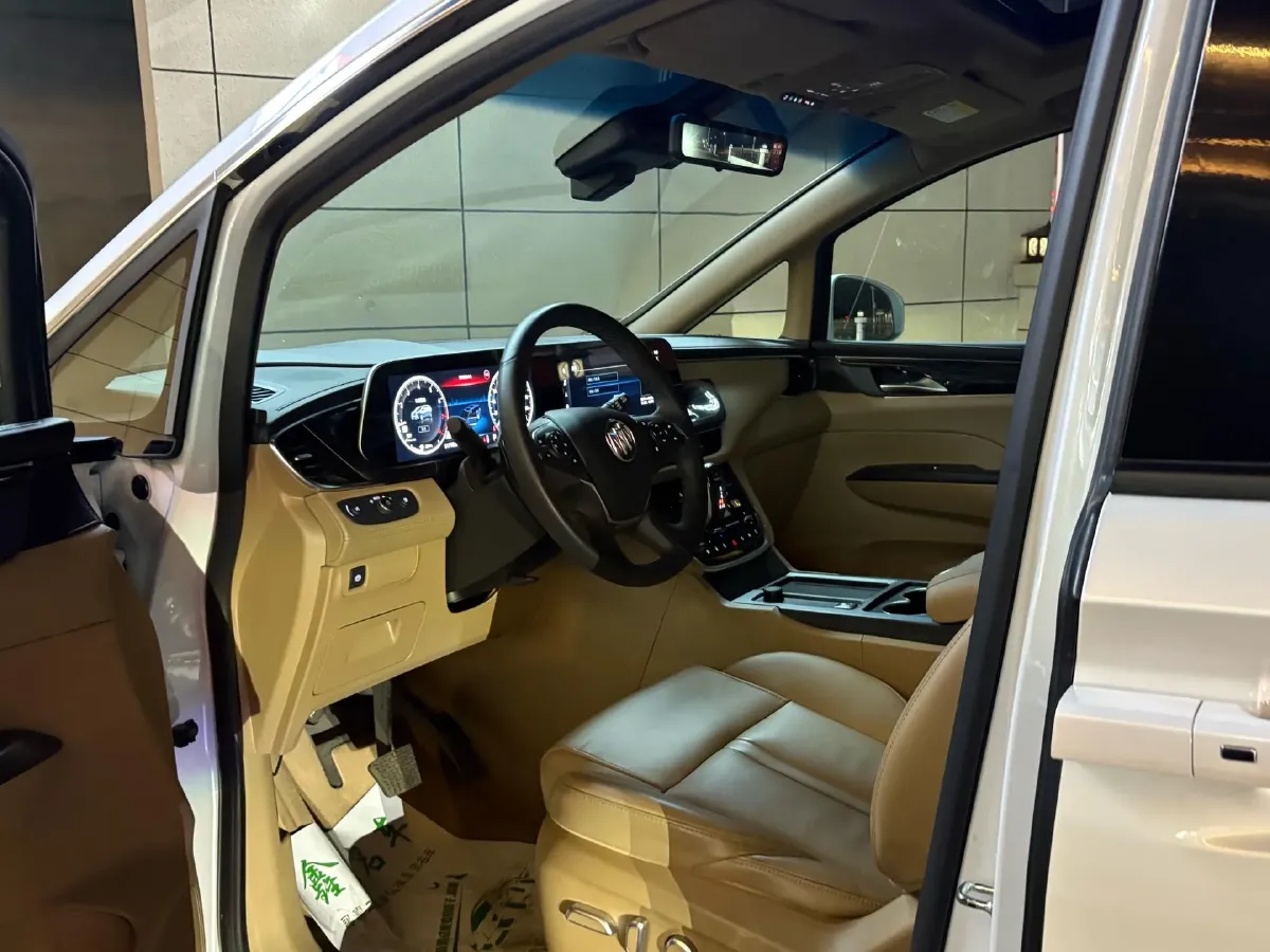 2021 Buick GL8 2.0T 237HP L4 9AT,autocango,china used car exporter,china ev exporter,chinese used car exporter,chinese used ev exporter