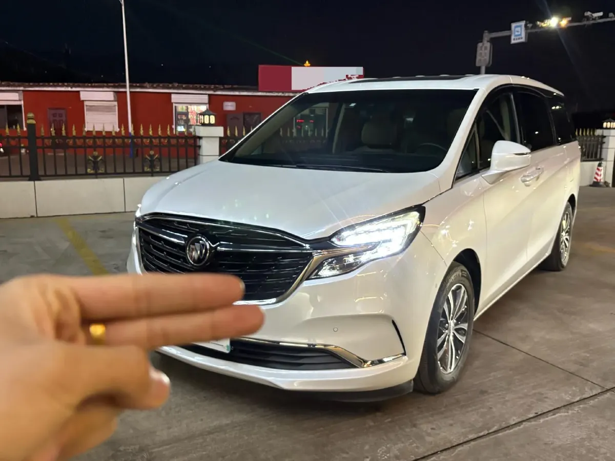 2021 Buick GL8 2.0T 237HP L4 9AT,autocango,china used car exporter,china ev exporter,chinese used car exporter,chinese used ev exporter