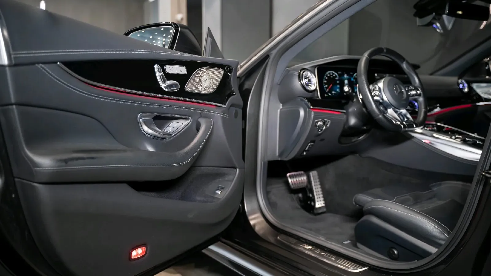 2020 Mercedes-Benz AMG GT 3.0T 367HP L6 9AT,autocango,china used car exporter,china ev exporter,chinese used car exporter,chinese used ev exporter