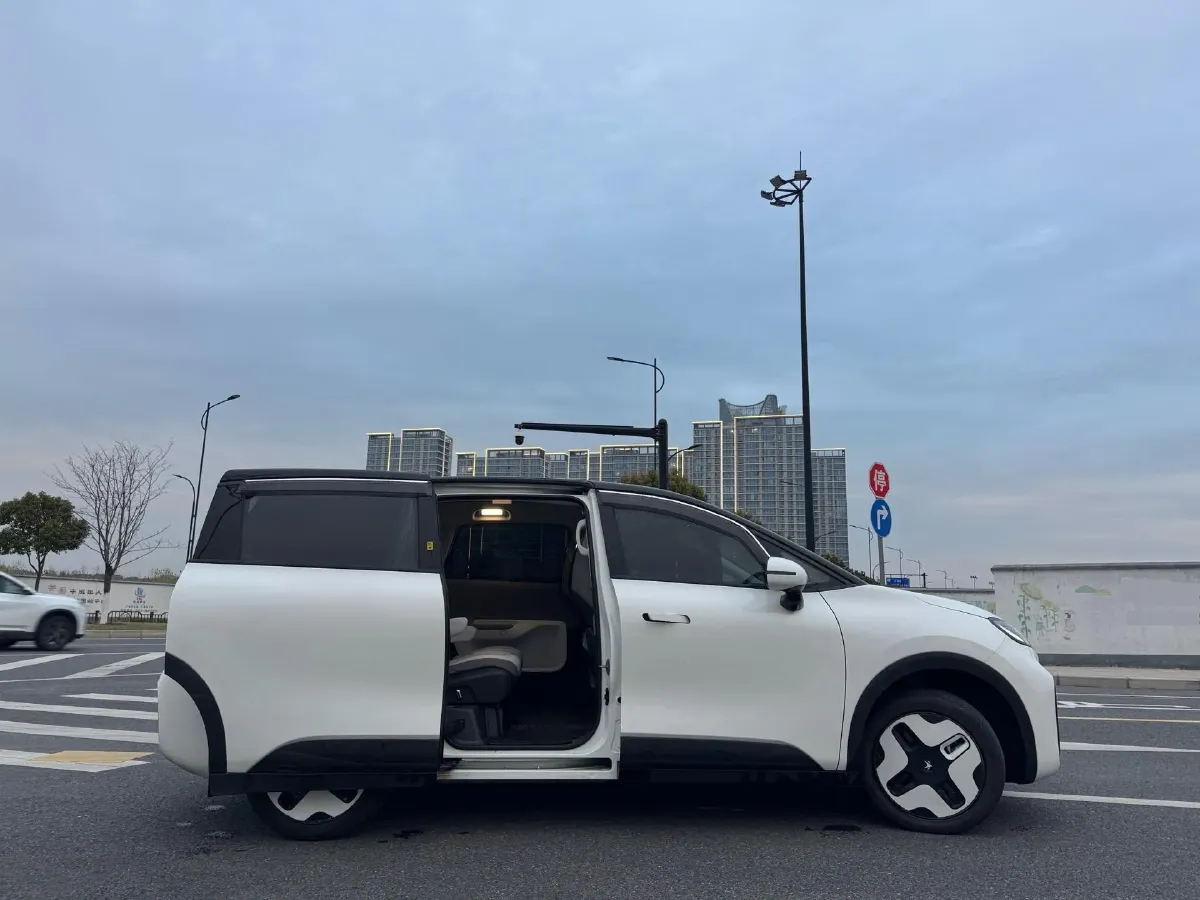 2023 Great Wall Poer 2.0T 163HP L4 8AT,autocango,china used car exporter,china ev exporter,chinese used car exporter,chinese used ev exporter