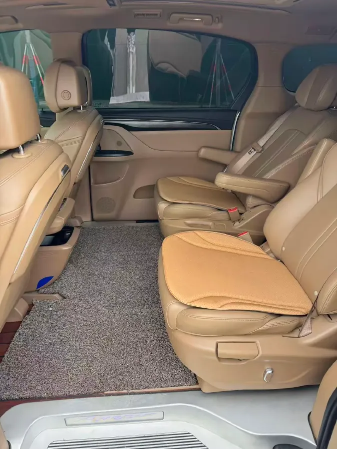 2021 Buick GL8 2.0T 237HP L4 9AT,autocango,china used car exporter,china ev exporter,chinese used car exporter,chinese used ev exporter