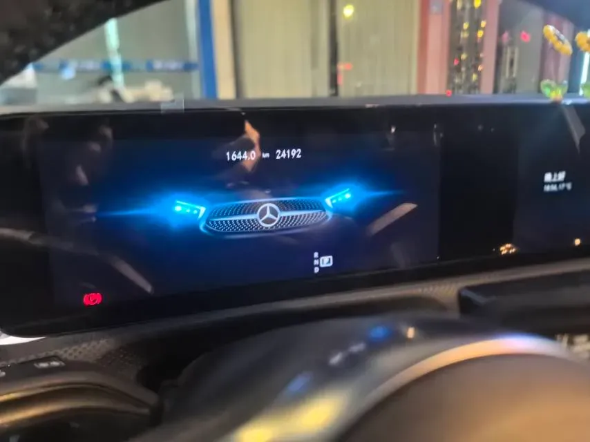 2022 Mercedes-Benz A Class 1.3T 163HP L4 7DCT,autocango,china used car exporter,china ev exporter,chinese used car exporter,chinese used ev exporter