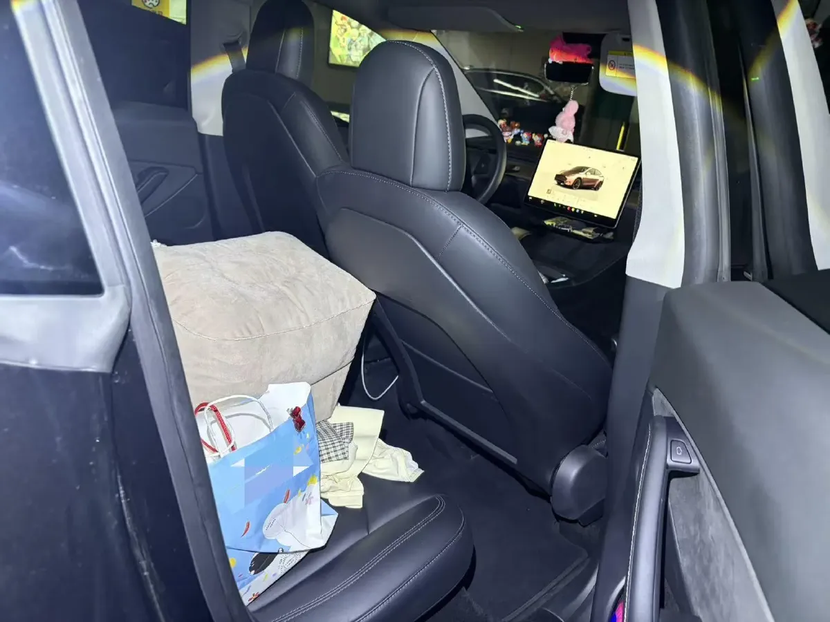 2022 Tesla Model Y BEV 60KWH,autocango,china used car exporter,china ev exporter,chinese used car exporter,chinese used ev exporter