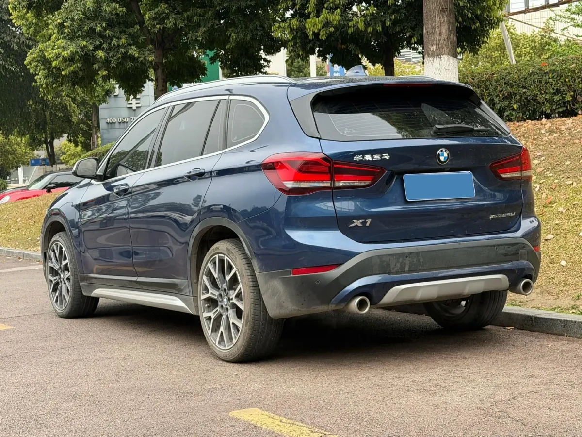 2021 BMW X1 2.0T 192HP L4 8AT,autocango,china used car exporter,china ev exporter,chinese used car exporter,chinese used ev exporter