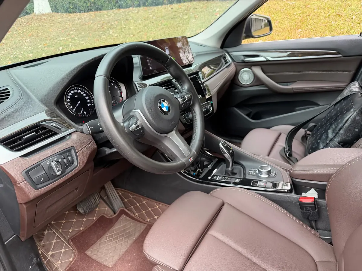 2021 BMW X1 2.0T 192HP L4 8AT,autocango,china used car exporter,china ev exporter,chinese used car exporter,chinese used ev exporter