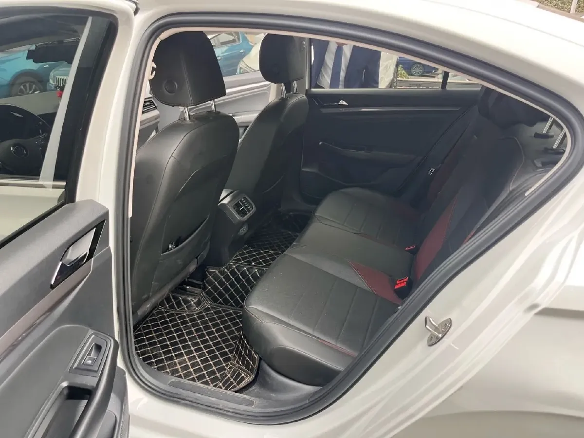 2021 Volkswagen Bora 1.5L 113HP L4 6AT,autocango,china used car exporter,china ev exporter,chinese used car exporter,chinese used ev exporter