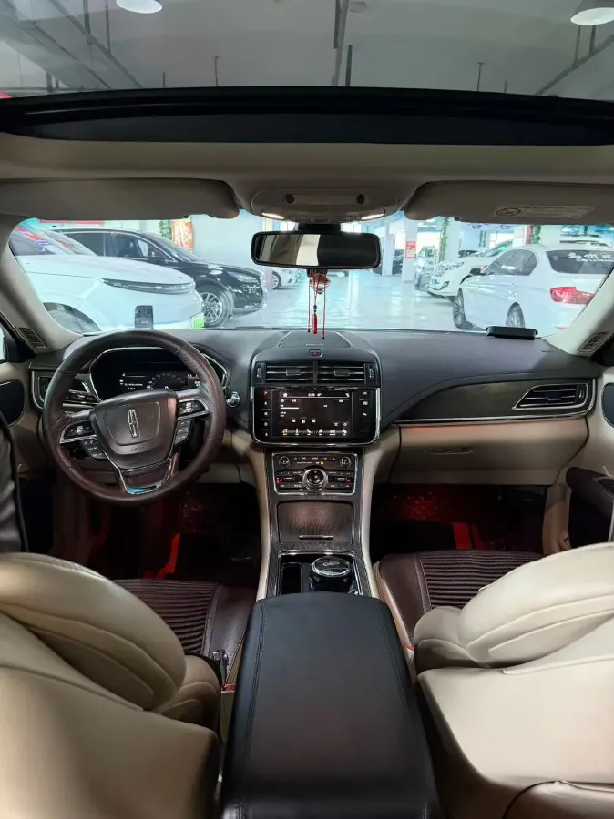 2017 Lincoln Continental 2.0T 261HP L4 6AT,autocango,china used car exporter,china ev exporter,chinese used car exporter,chinese used ev exporter