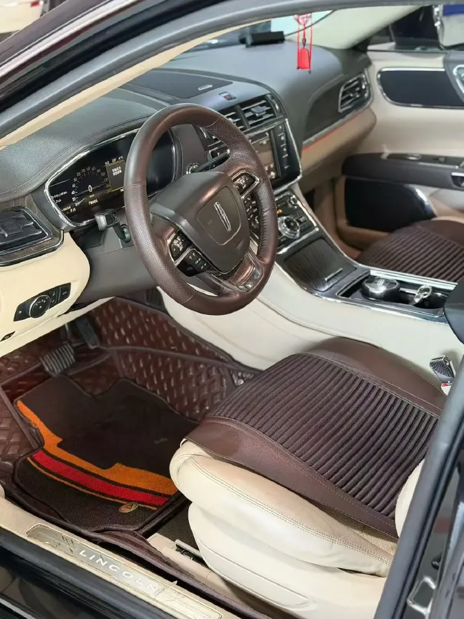 2017 Lincoln Continental 2.0T 261HP L4 6AT,autocango,china used car exporter,china ev exporter,chinese used car exporter,chinese used ev exporter