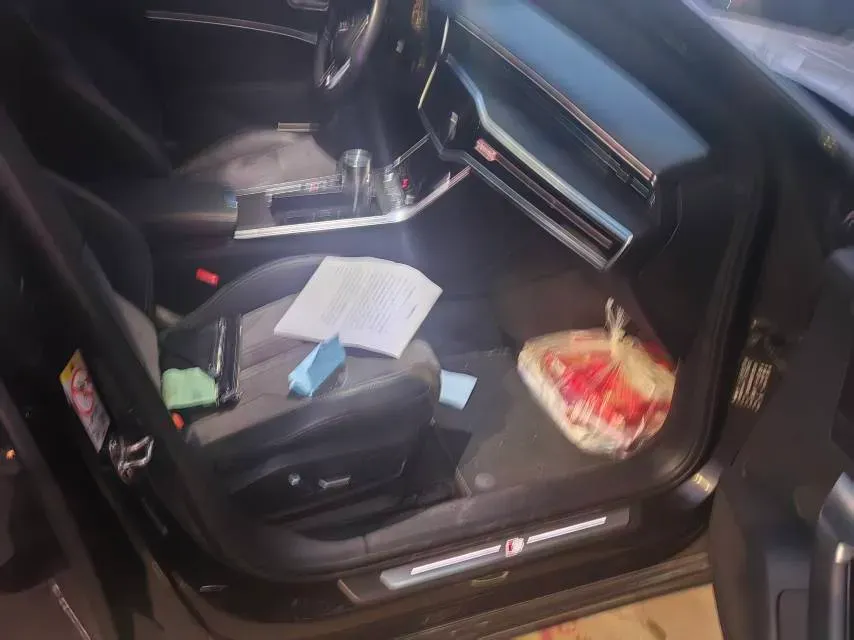 2024 Audi A6L 2.0T 245HP L4 7DCT,autocango,china used car exporter,china ev exporter,chinese used car exporter,chinese used ev exporter