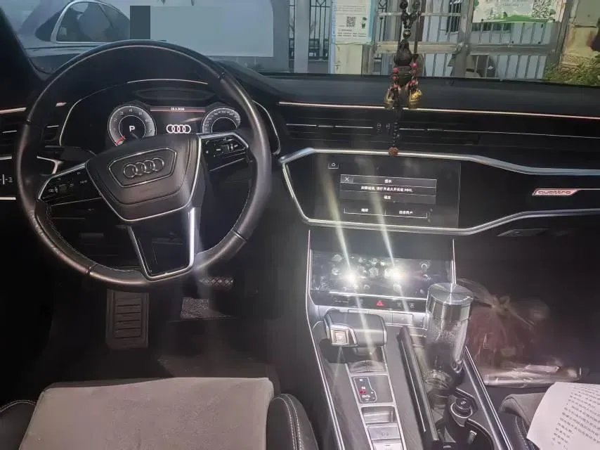 2024 Audi A6L 2.0T 245HP L4 7DCT,autocango,china used car exporter,china ev exporter,chinese used car exporter,chinese used ev exporter