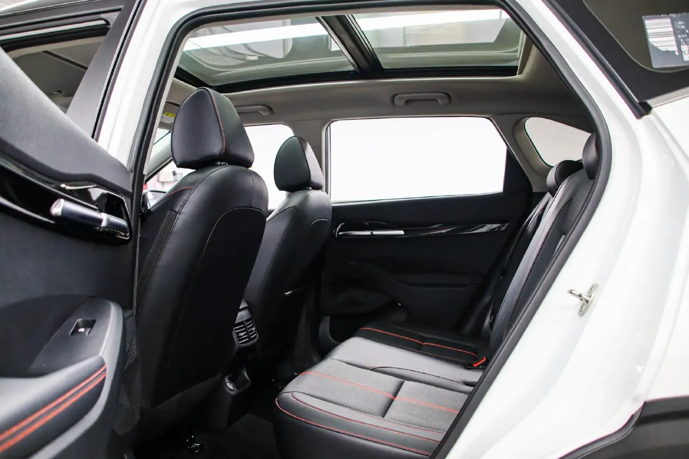 2021 Kia KX3 1.5L 115HP L4 CVT,autocango,china used car exporter,china ev exporter,chinese used car exporter,chinese used ev exporter