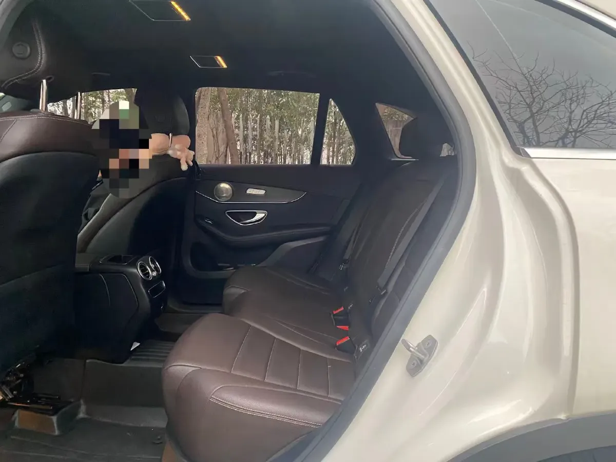 2021 Mercedes-Benz GLC Class 2.0T 197HP L4 9AT,autocango,china used car exporter,china ev exporter,chinese used car exporter,chinese used ev exporter