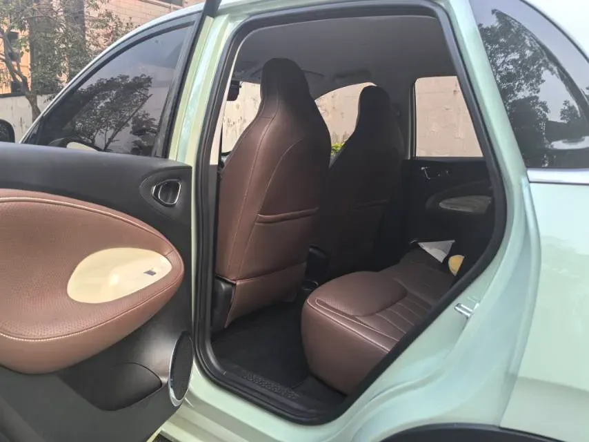 2023 WuLing BinGuo BEV 37.9KWH,autocango,china used car exporter,china ev exporter,chinese used car exporter,chinese used ev exporter