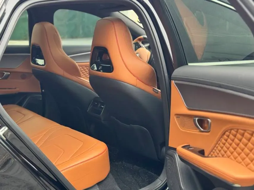 2022 Volkswagen Tiguan L 2.0T 186HP L4 7DCT,autocango,china used car exporter,china ev exporter,chinese used car exporter,chinese used ev exporter